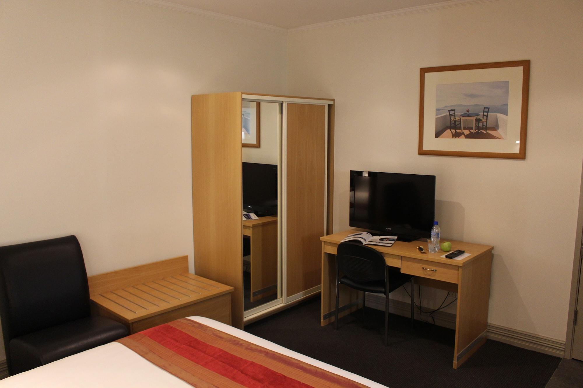 Edit Auckland
