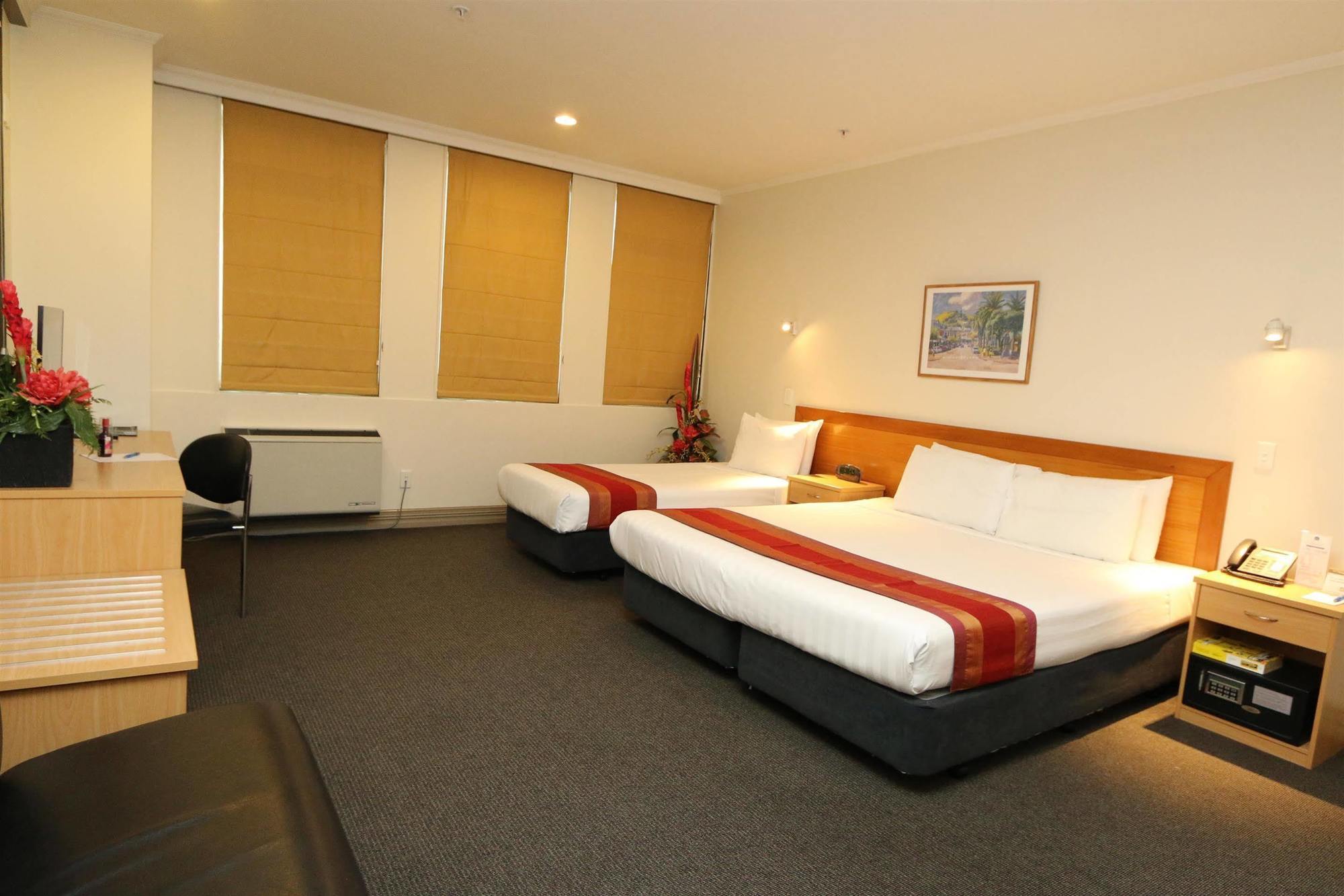 Hotel Edit